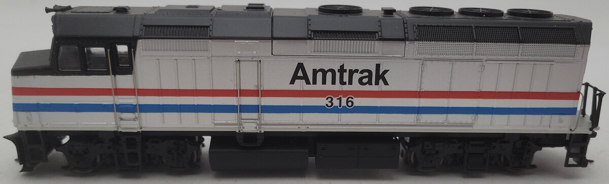 Walthers 931-311 HO Amtrak EMD F40PH Diesel Locomotive #339 EX/Box
