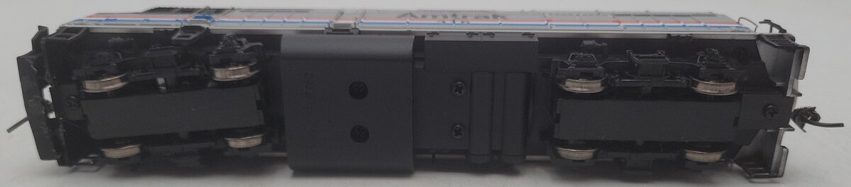 Walthers 931-311 HO Amtrak EMD F40PH Diesel Locomotive #339 EX/Box