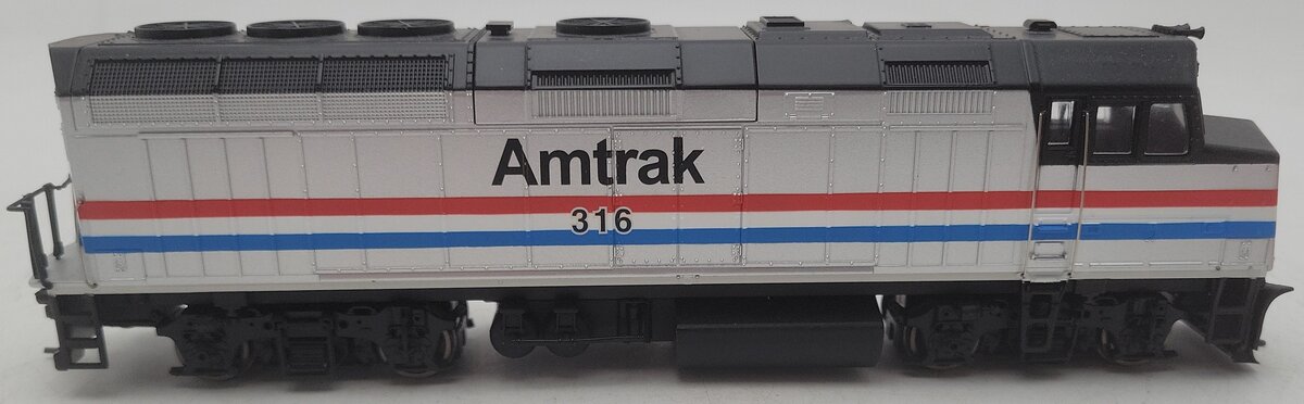 Walthers 931-311 HO Amtrak EMD F40PH Diesel Locomotive #339 EX/Box