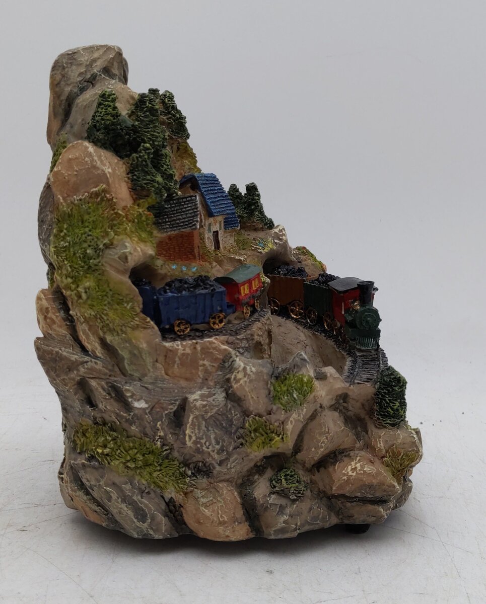 Old Fashion 001755290 Train Fountain EX/Box
