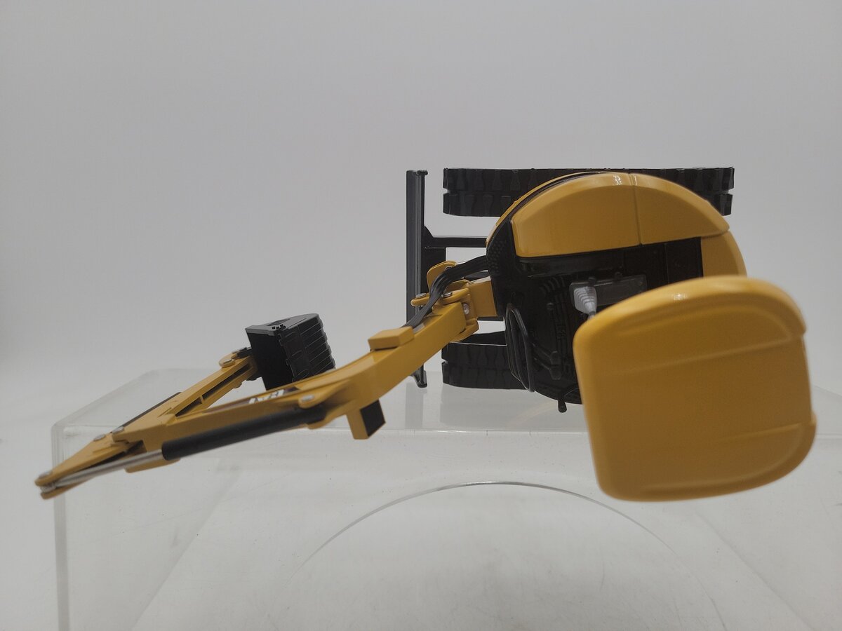 Caterpillar 303 1:22 Scale Yellow / Black CR Track Mini Excavator Diecast Model EX/Box