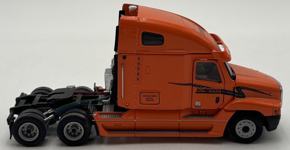 Sword Models 1:50 Freightliner Century Schneider National Semi-Tractor EX