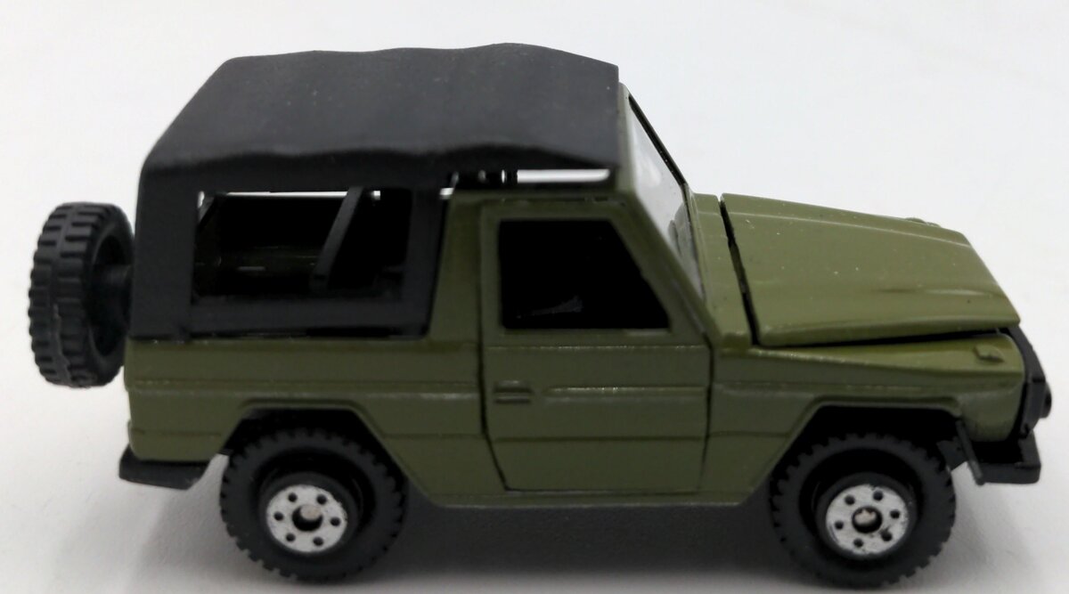 Conrad 1702 1:66 Scale Diecast Mercedes Benz G-Wagen NEW
