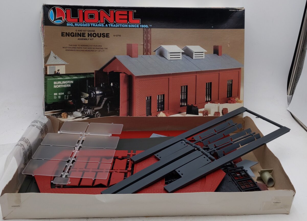 Lionel 6-12710 O and 0-27 Gauge Engine House Building Kit LN/Box