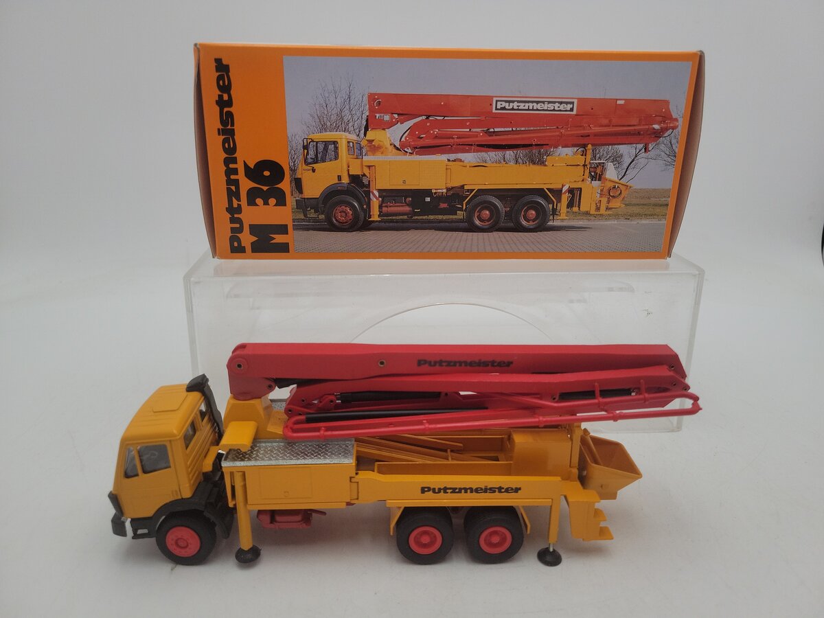 Conrad 3095 1:50 Scale Diecast Putzmeister M36 MB Concrete Pump Truck NIB
