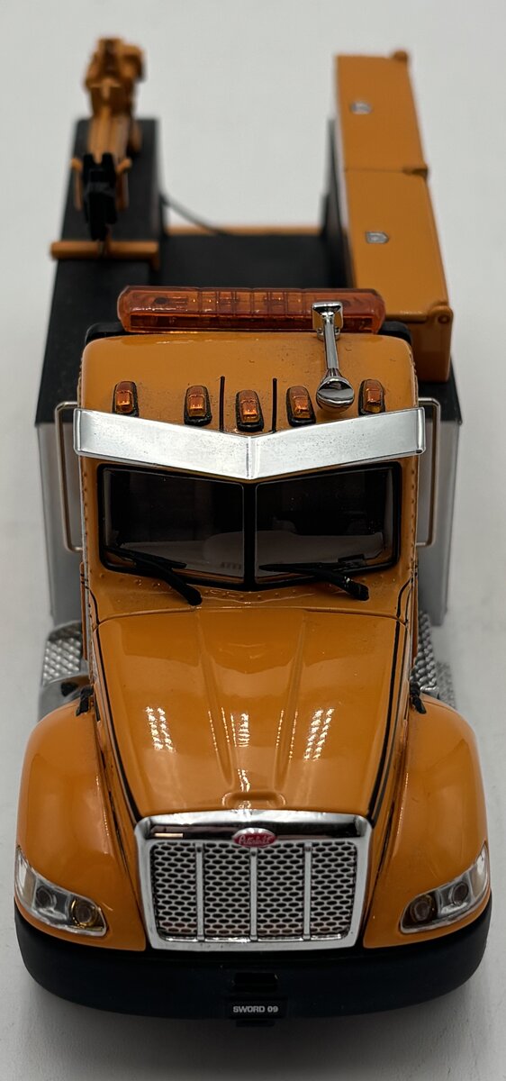 Sword Models SW2045-KO 1:50 Scale Kokosing Peterbilt 335 Mechanic Service Truck EX