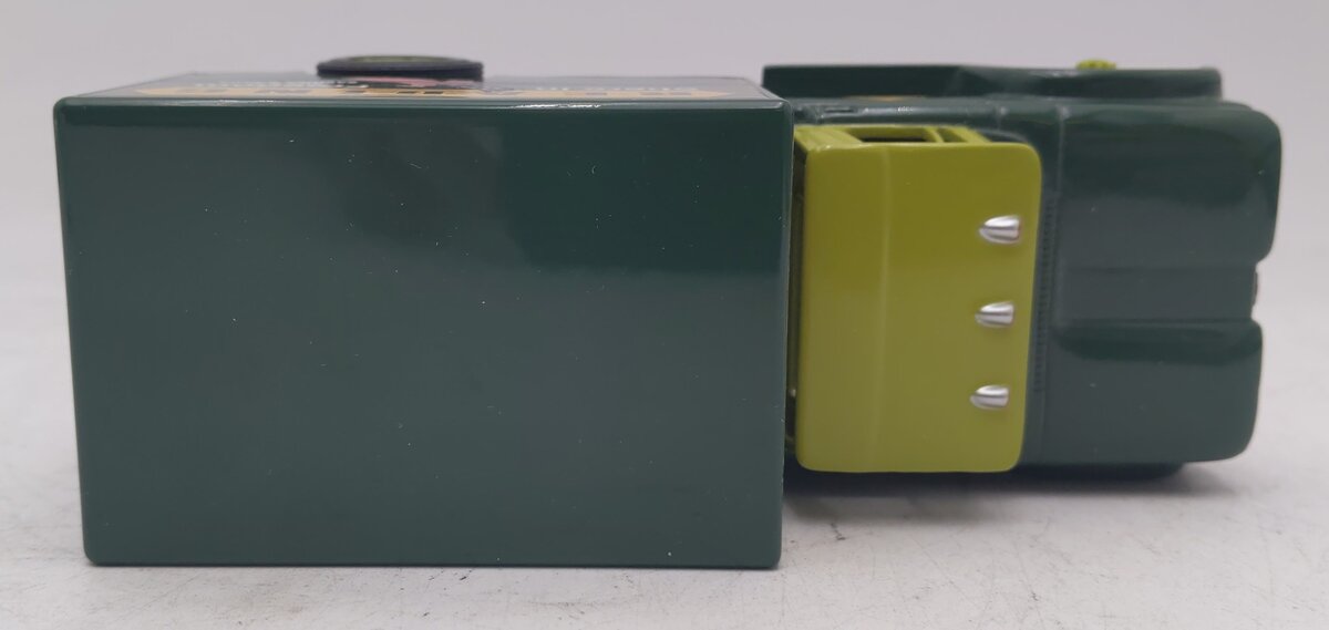 Ertl 345000 1:43 Scale Diecast Green Reading Lines Box Truck EX/Box