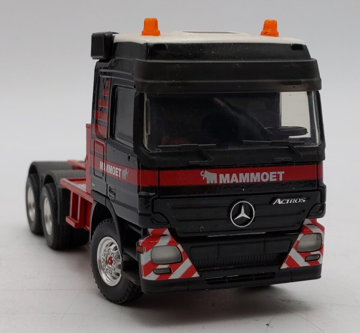 Conrad 40011/01 1:50 Scale Diecast Actros Heavy Haul Tractor - Mammoet NIB