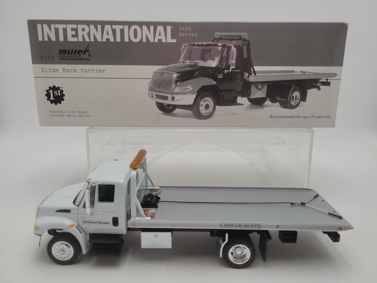 First Gear 19-3017 1:34 ScaleInternational 4400 Series Miller Industries Diecast LN/Box