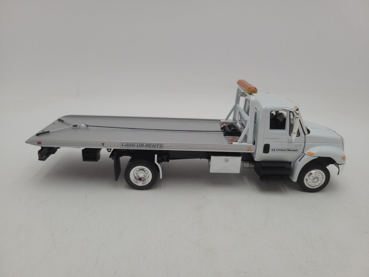 First Gear 19-3017 1:34 ScaleInternational 4400 Series Miller Industries Diecast LN/Box