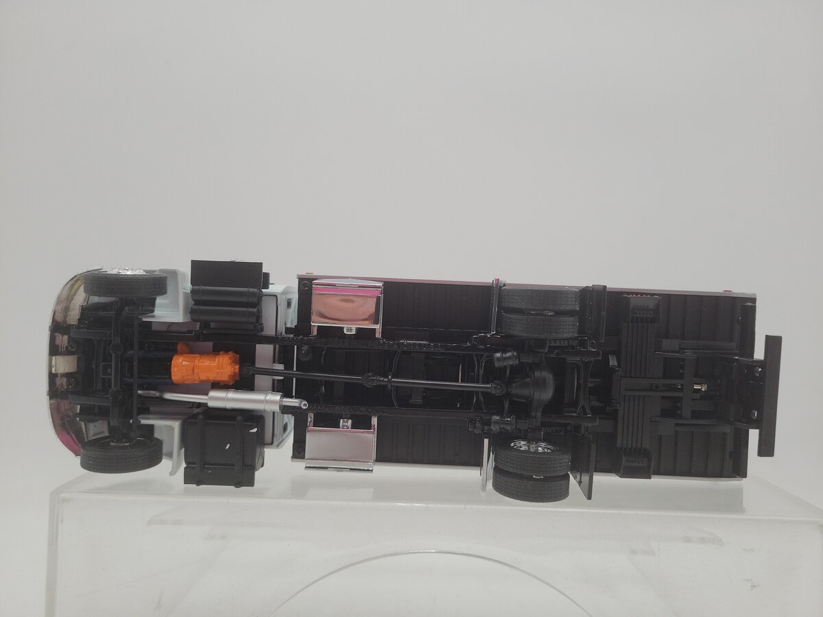 First Gear 19-3017 1:34 ScaleInternational 4400 Series Miller Industries Diecast LN/Box