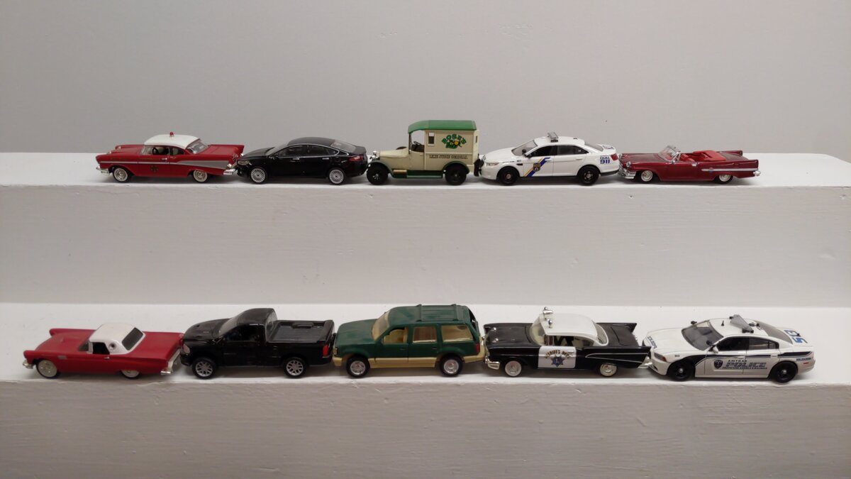 Scale Replicas, ERTL, & Other Assorted Diecast Vehicles [10] VG