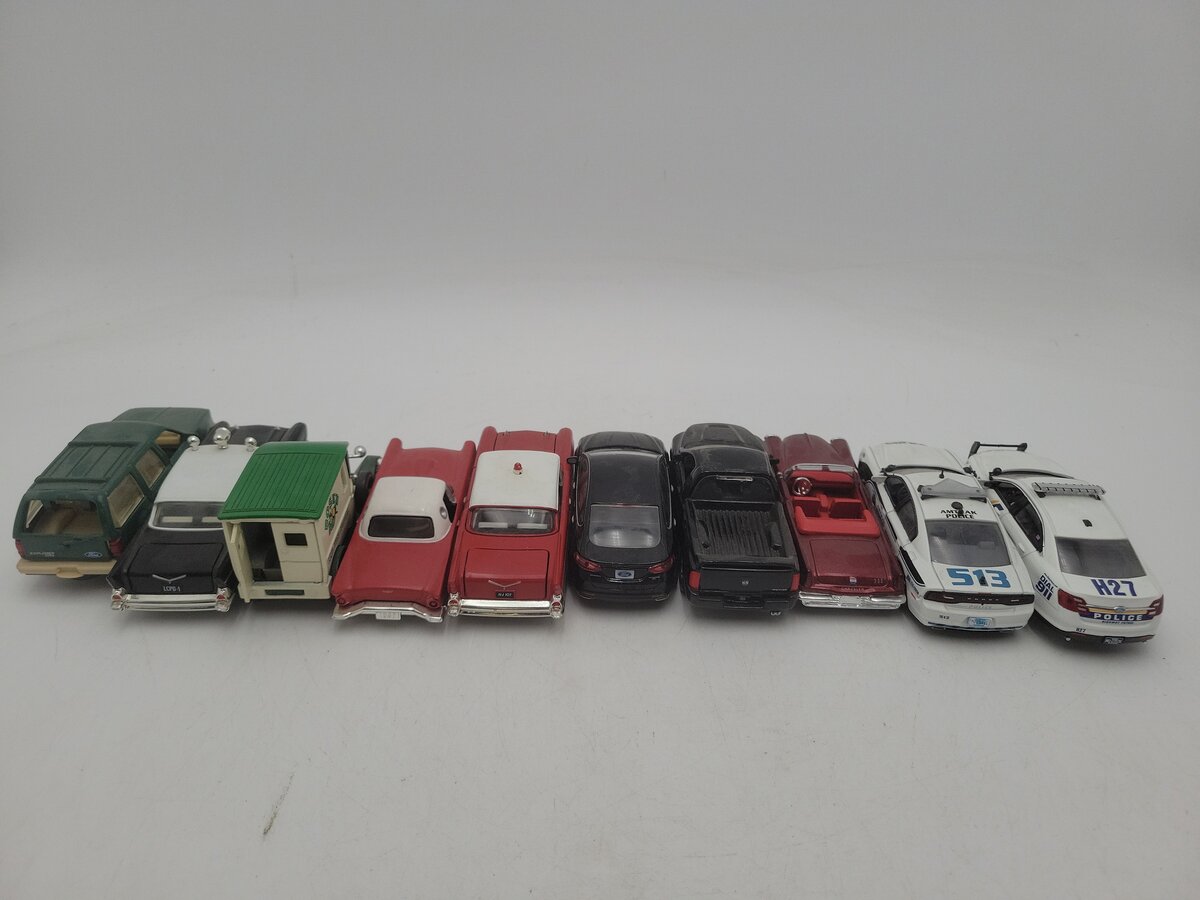 Scale Replicas, ERTL, & Other Assorted Diecast Vehicles [10] VG