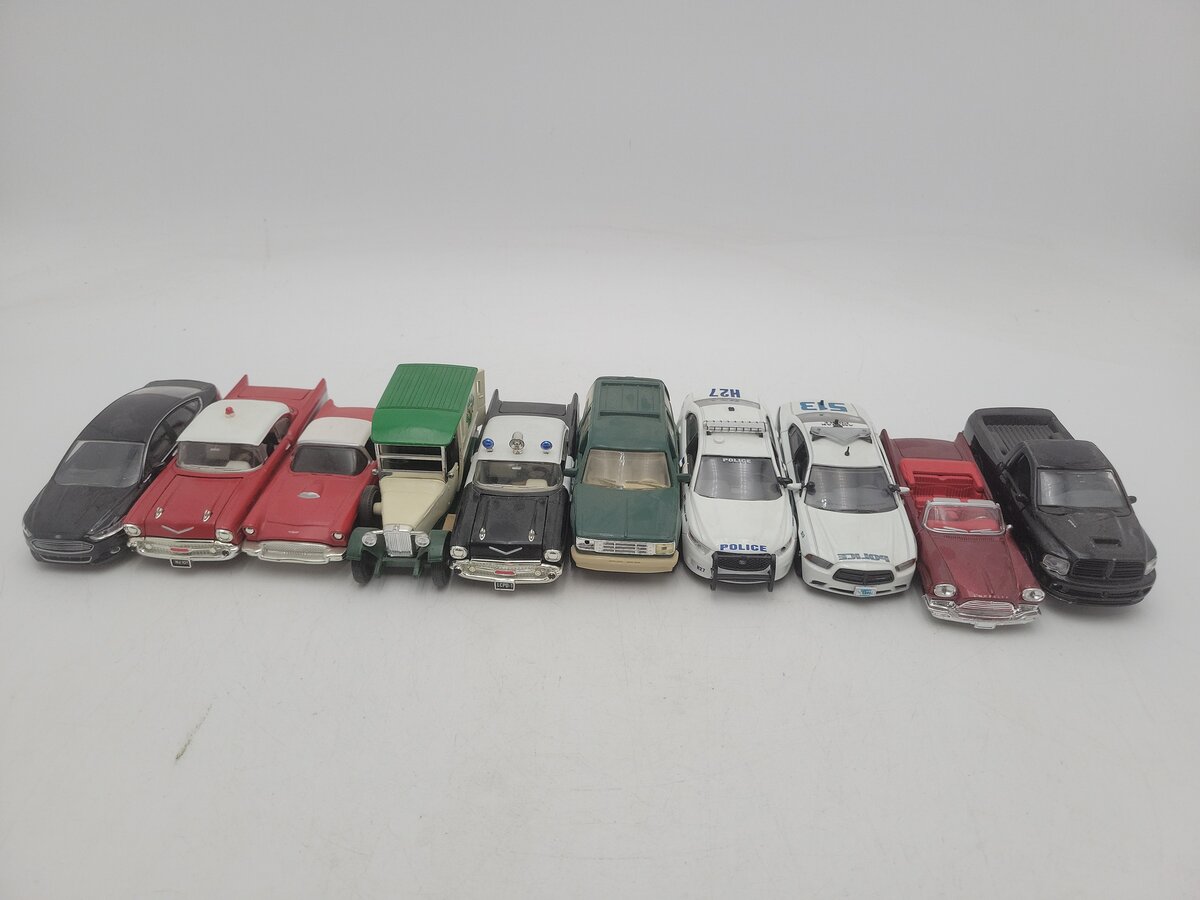 Scale Replicas, ERTL, & Other Assorted Diecast Vehicles [10] VG