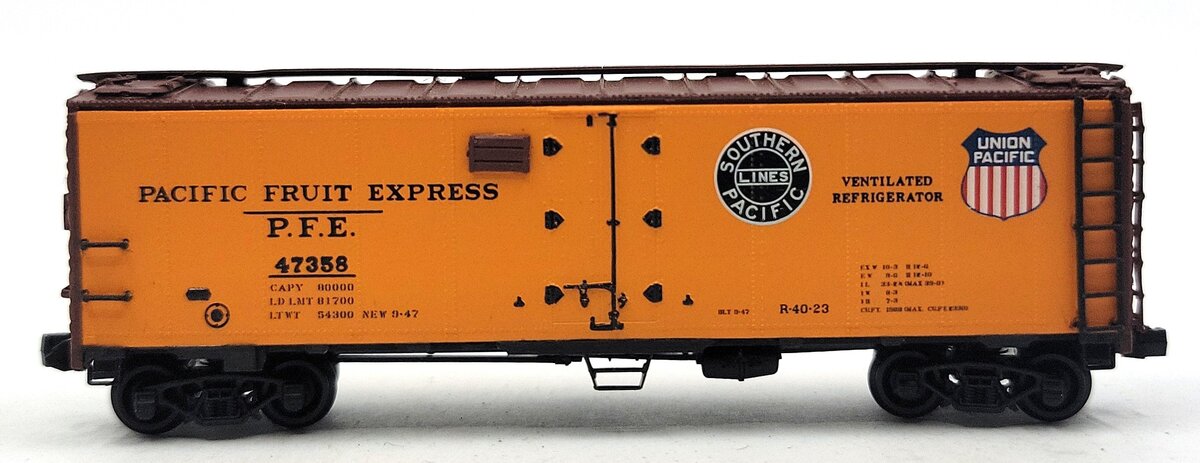 InterMountain 65501 N Pacific Fruit Express R-40-23 Refrigerator Car LN/Box