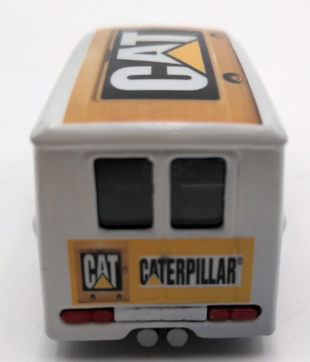 Mattel 1997 1:64 Scale Diecast Hot Wheel CAT Dairy Delivery Van NEW