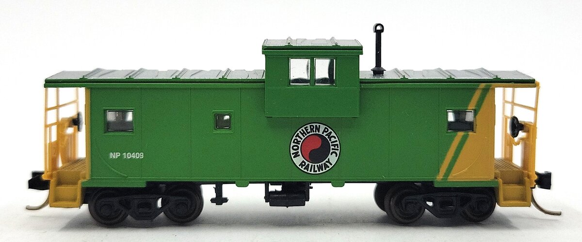 Atlas 30299 N Scale Northern Pacific Extended Vision Caboose #10409 LN/Box