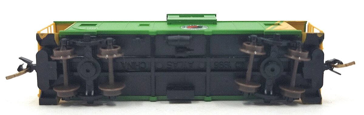 Atlas 30299 N Scale Northern Pacific Extended Vision Caboose #10409 LN/Box
