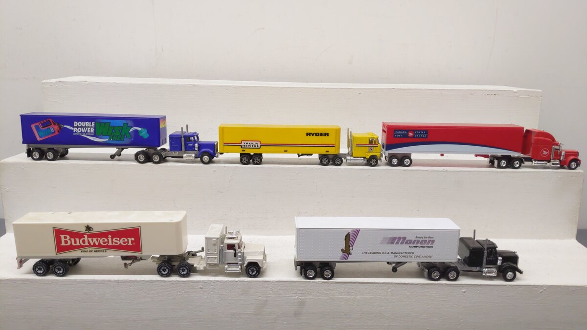 Lionel, ERTL & Other Assorted Trucks w/ Trailers [5] VG