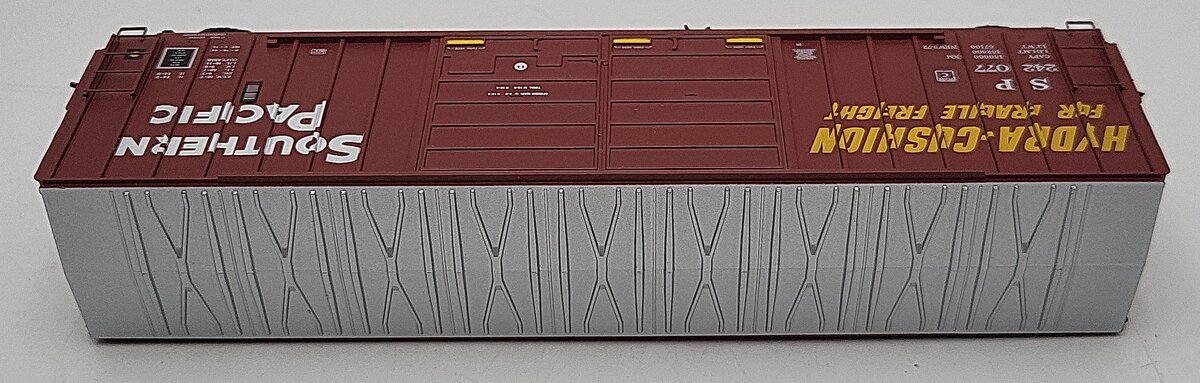 InterMountain 48308-10 Ho Scale Southern Pacific Boxcar #242077 LN/Box