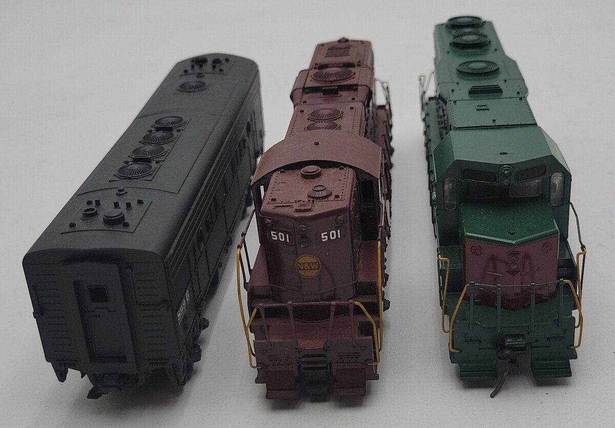 Assorted HO N&W and Other AAB Diesel Units #899,1335,501 [3]