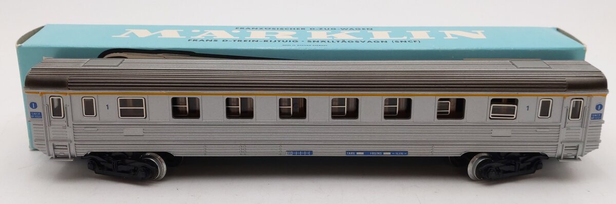 Marklin 4076 HO Scale Express Coach Car VG/Box