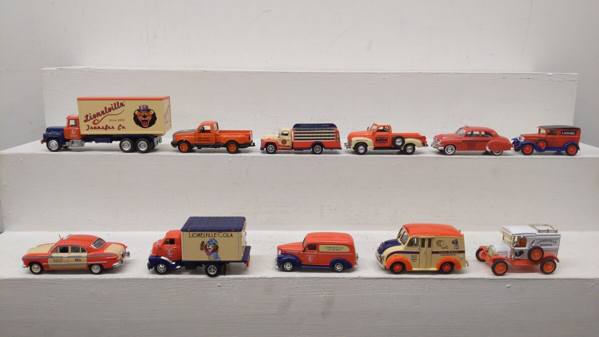 Lionel Assorted Diecast Vehicles [11] VG