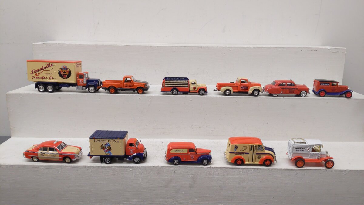 Lionel Assorted Diecast Vehicles [11] VG