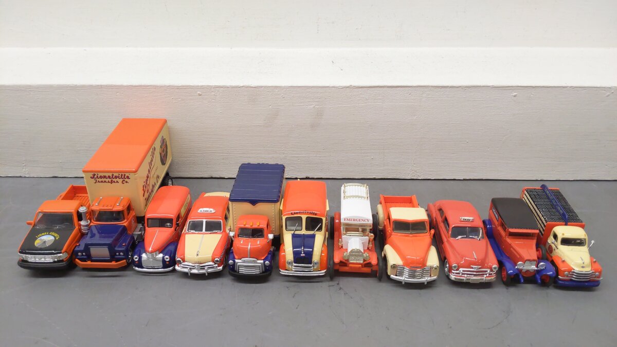 Lionel Assorted Diecast Vehicles [11] VG