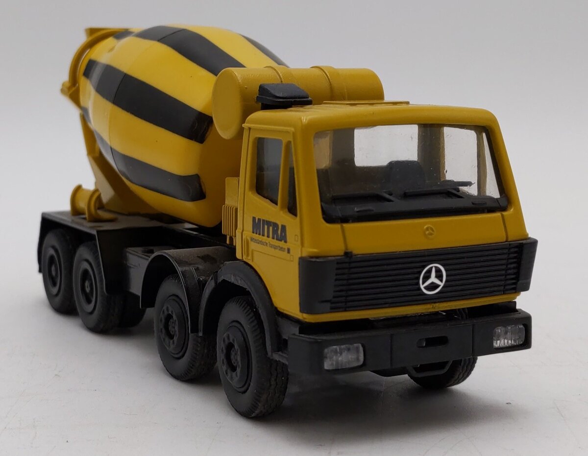 Conrad 1:50 Scale Mercedes-Benz 4-Axle Heavy Duty Concrete Mixer EX