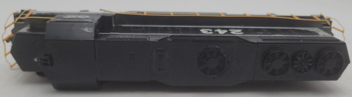 Athearn 91751 HO Chicago & Eastern Illinois GP35 Diesel Locomotive #243 EX/Box