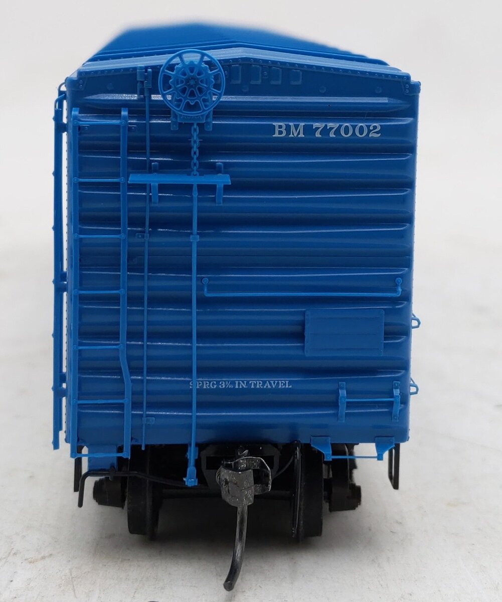 Kadee 6024 HO Boston & Maine 50' PS-1 Boxcar with 9' Door #77002 EX/Box