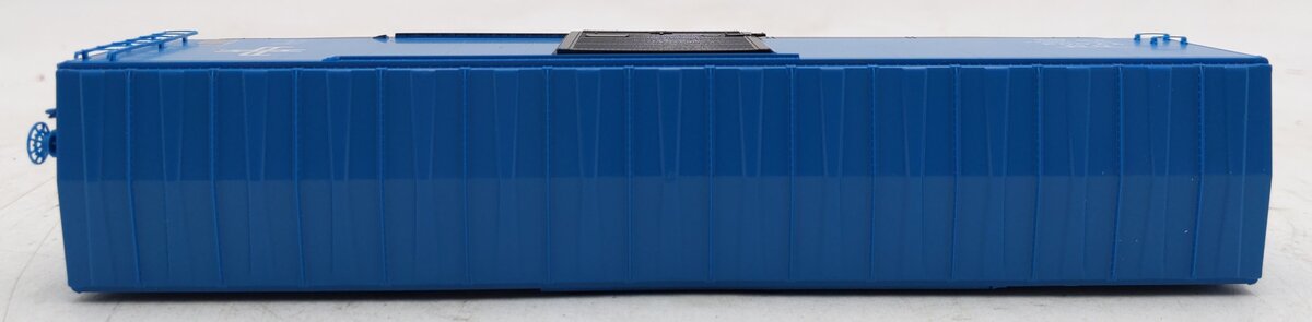 Kadee 6024 HO Boston & Maine 50' PS-1 Boxcar with 9' Door #77002 EX/Box