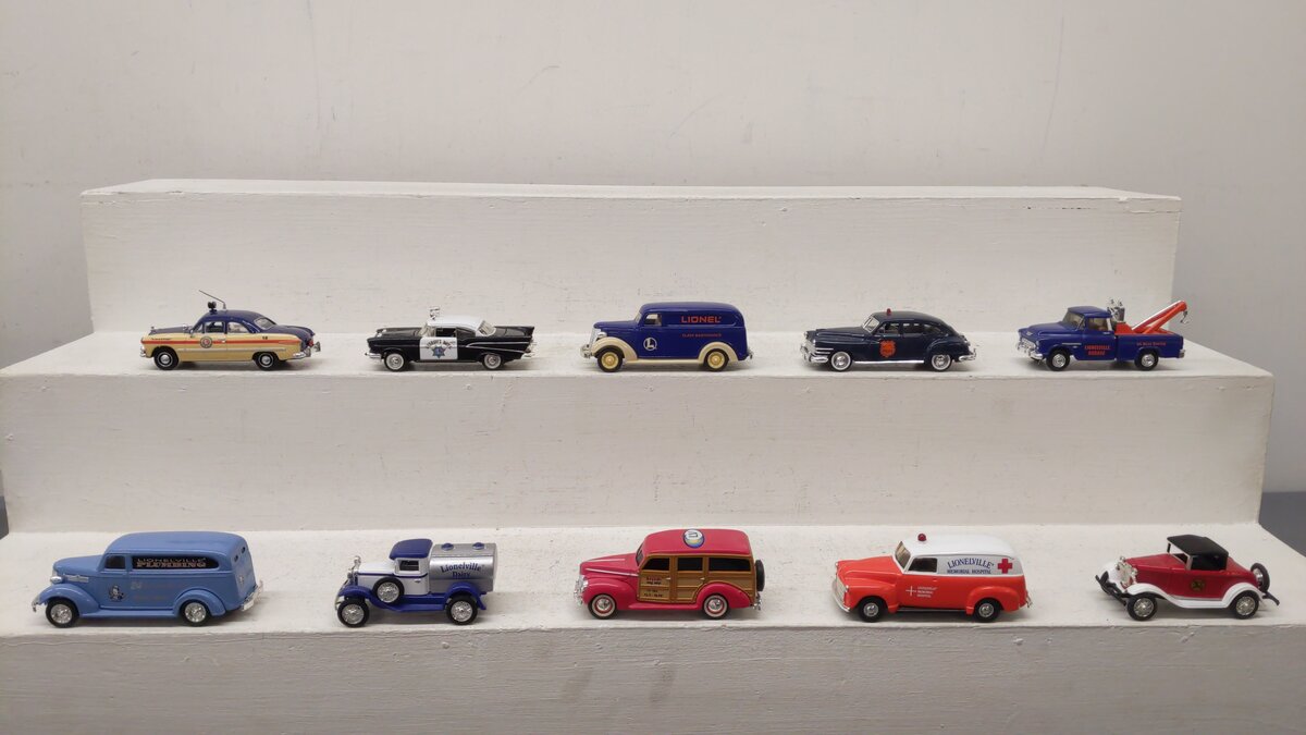 Solido, ERTL, Lionel & Other Assorted Diecast Vehicles [10] EX