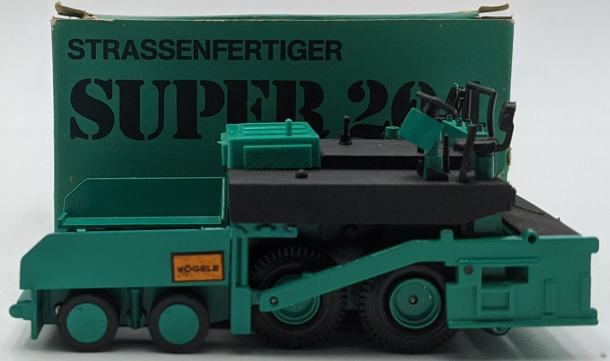 Conrad 2750 1:50 Diecast Vogele Super 204 Concrete Asphalt Paver/Box