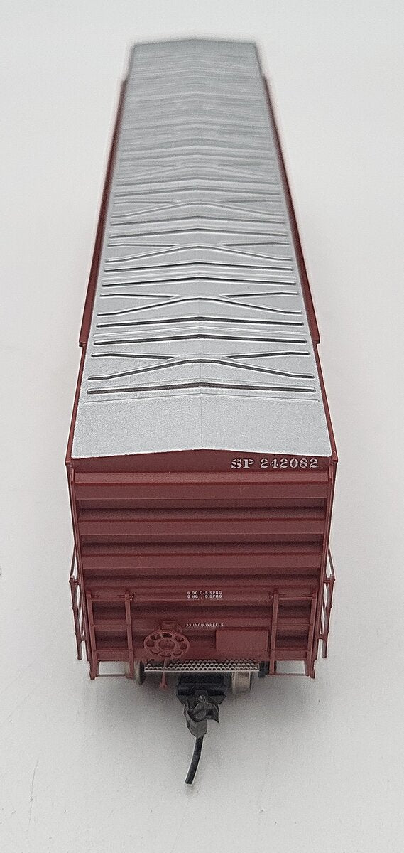 InterMountain 48308-08 Southern Pacific FMC 5283 Cu Ft Boxcar #242082 LN/Box