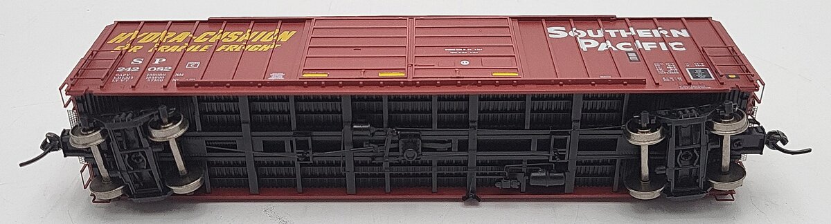 InterMountain 48308-08 Southern Pacific FMC 5283 Cu Ft Boxcar #242082 LN/Box