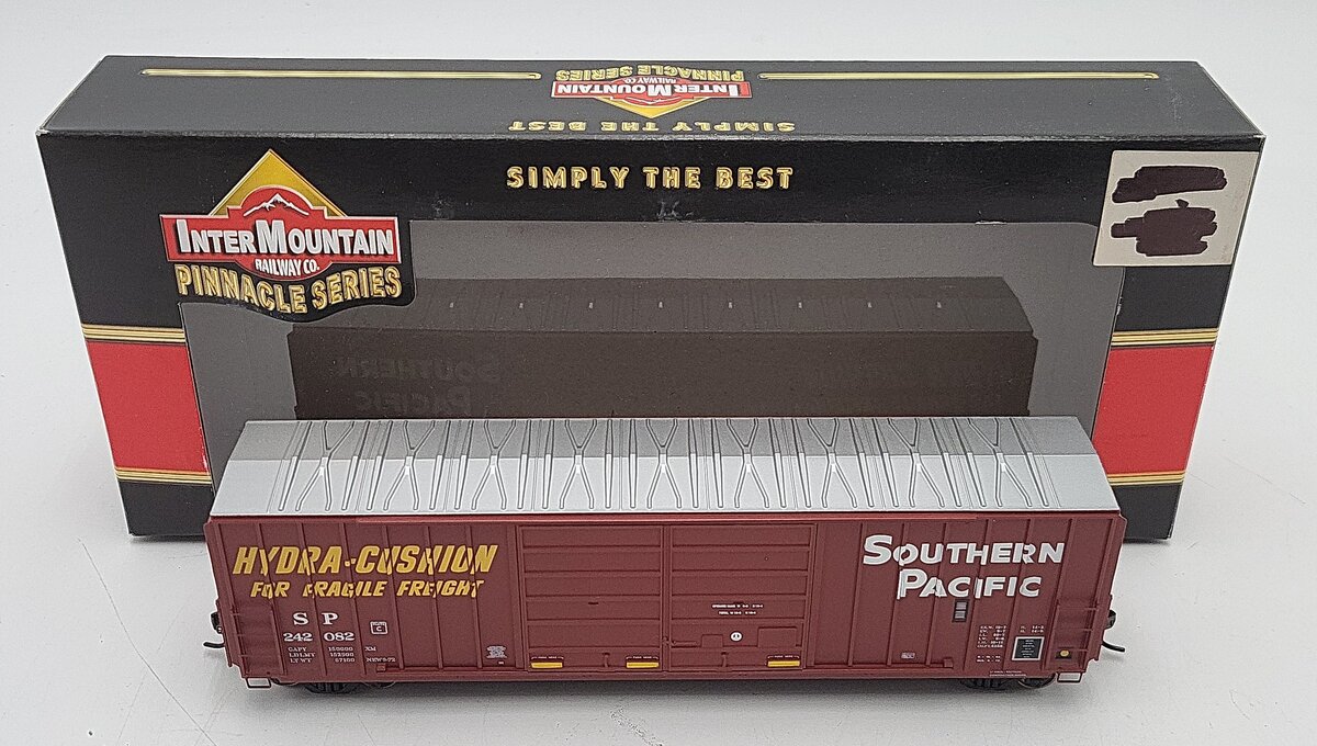 InterMountain 48308-08 Southern Pacific FMC 5283 Cu Ft Boxcar #242082 LN/Box