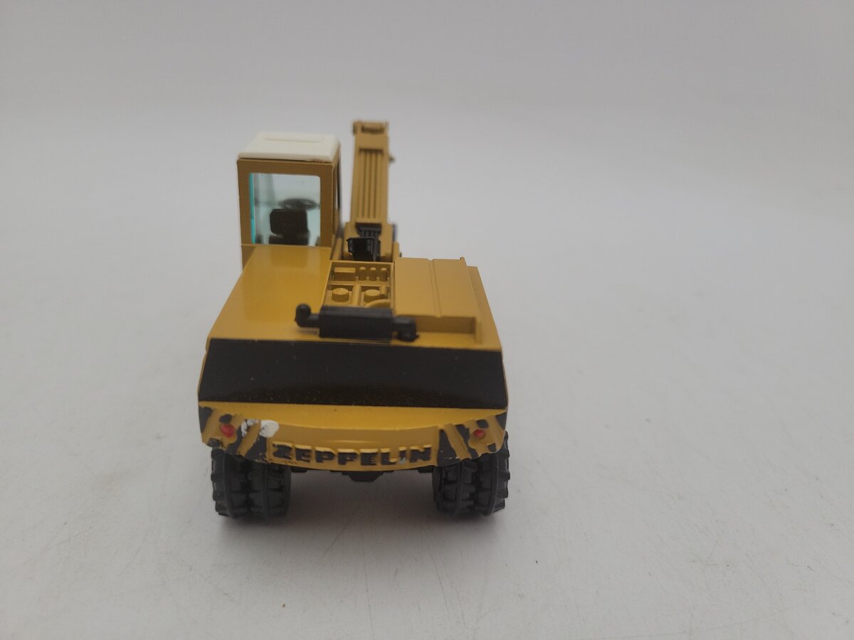 Conrad 2812 1:50 Scale Yellow/Black Zeppelin 214 Wheeled Excavator Diecast EX/Box