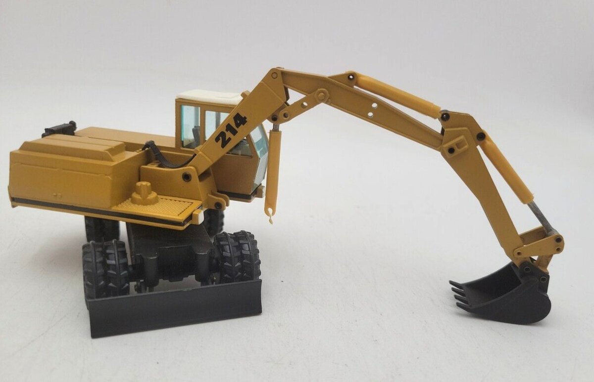 Conrad 2812 1:50 Scale Yellow/Black Zeppelin 214 Wheeled Excavator Diecast EX/Box