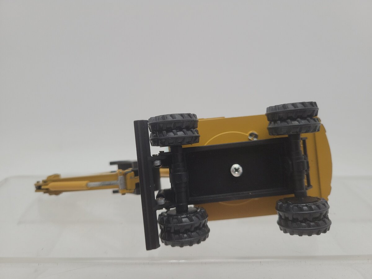 Conrad 2812 1:50 Scale Yellow/Black Zeppelin 214 Wheeled Excavator Diecast EX/Box