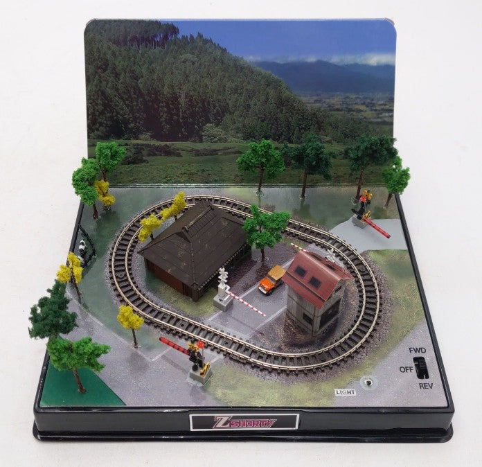 Rokuhan SS001-2 Z Scale Z Shorty Mini Layout Special Scenery Set <Summer> EX/Box