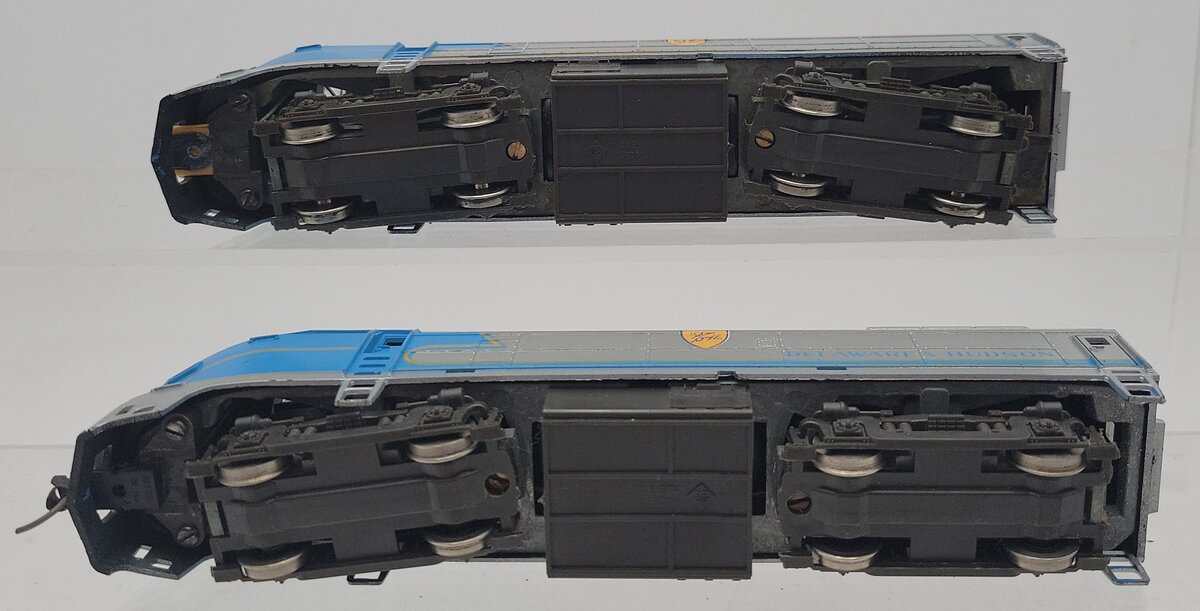 Model Power 725 HO Delaware & Hudson Powered Sharknose Diesel Locomotives (2) VG
