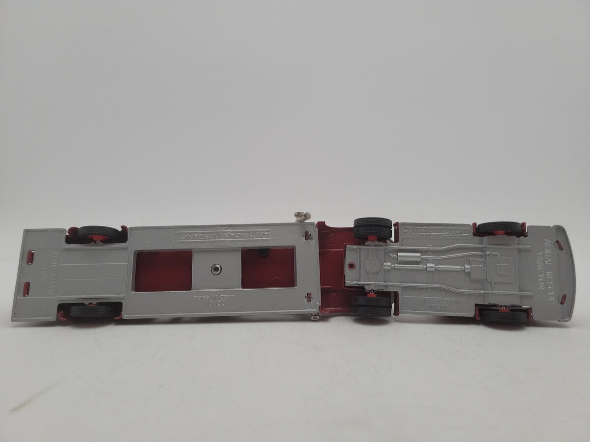 Corgi 97321 1:50 American LaFrance Aerial Ladder Truck VG