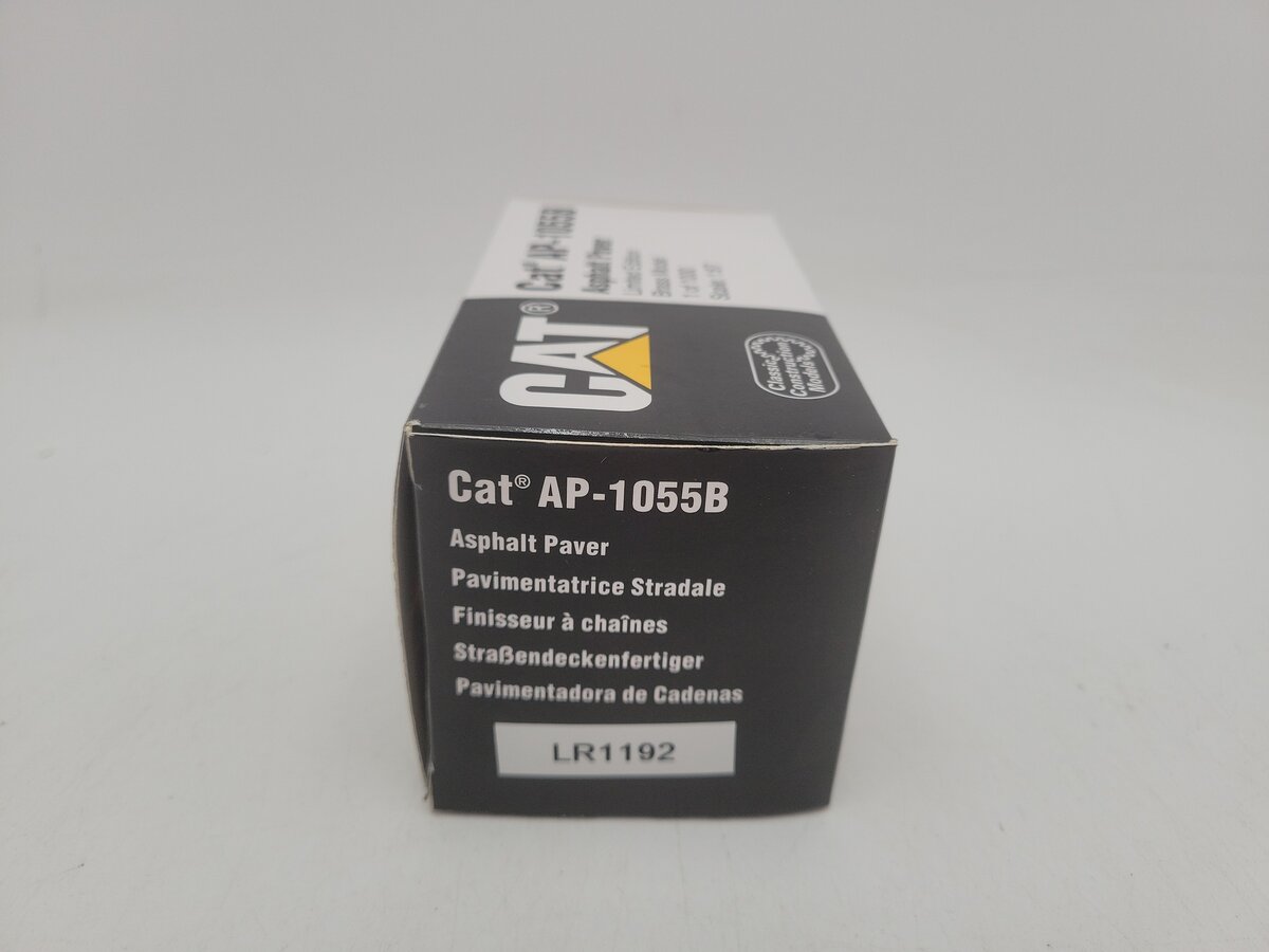 CCM AP-1055B 1:87 Scale Caterpillar Asphalt Paver Brass Limited Edition # 0469 LN/Box
