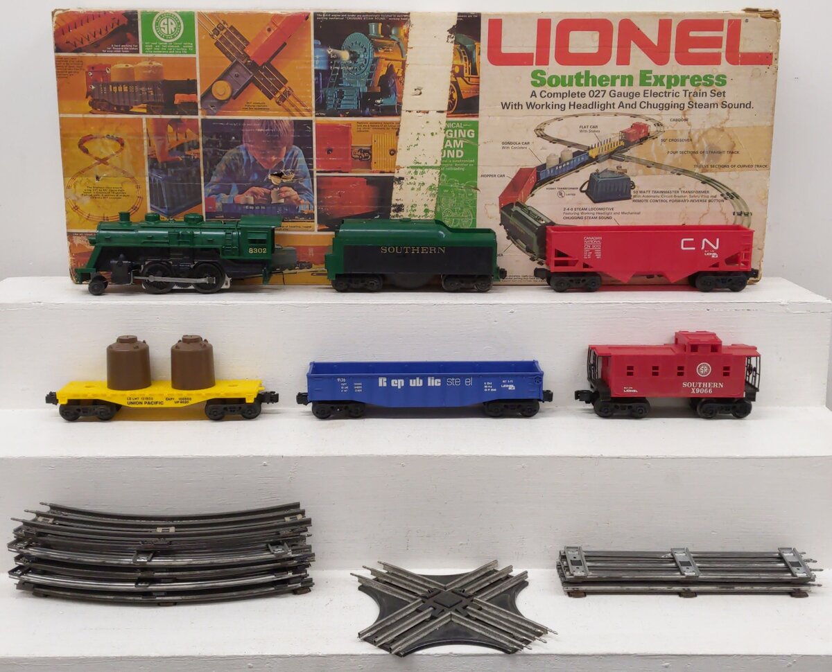 Lionel 6-1384 O Gauge Southern Express Steam Locomotive Freight Set VG/Box
