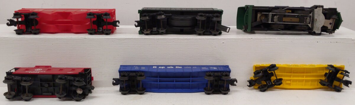 Lionel 6-1384 O Gauge Southern Express Steam Locomotive Freight Set VG/Box