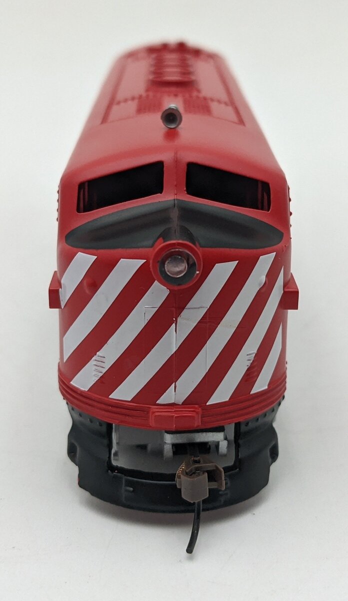 Model Power 96810 HO Scale Canadian Pacific Rail F2A Diesel Locomotive #1400 LN/Box
