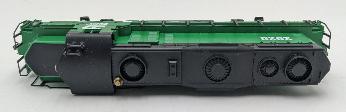Model Power 96853 HO Scale Burlington Northern GP20 Diesel Locomotive #2020 LN/Box