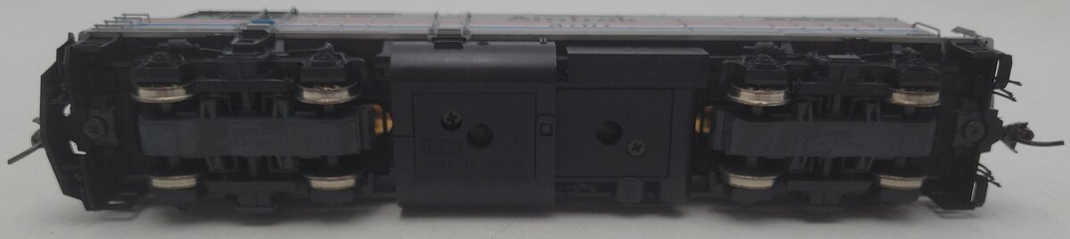 Kato 37-6553 Amtrak EMD F-40PH Diesel Locomotive W/ DCC & Sound #400 EX/Box